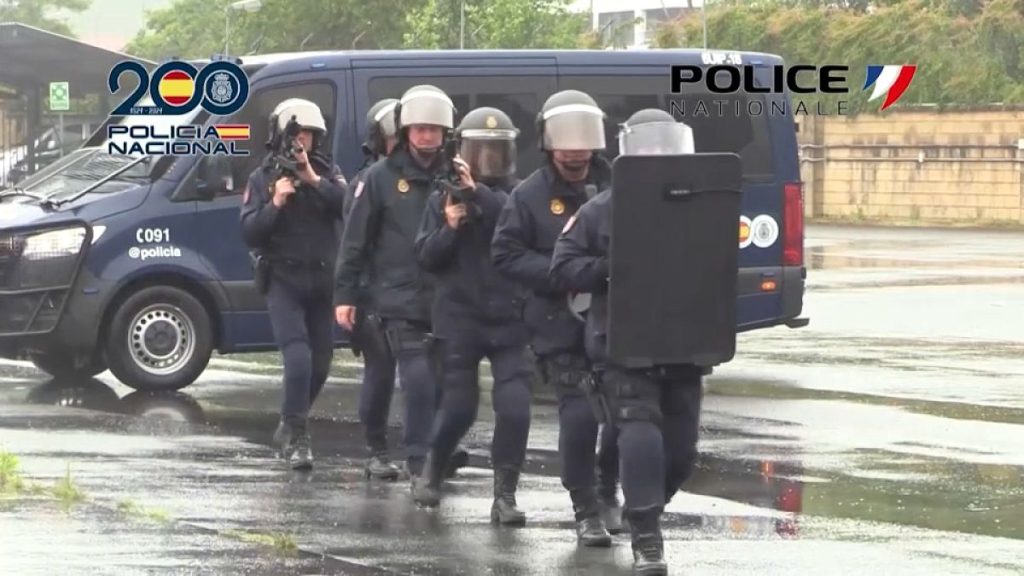 شاهد: قبل أولمبياد باريس… تمرين موسع يحاكي هجومًا إرهابيًا للشرطة في فرنسا وإسبانيا