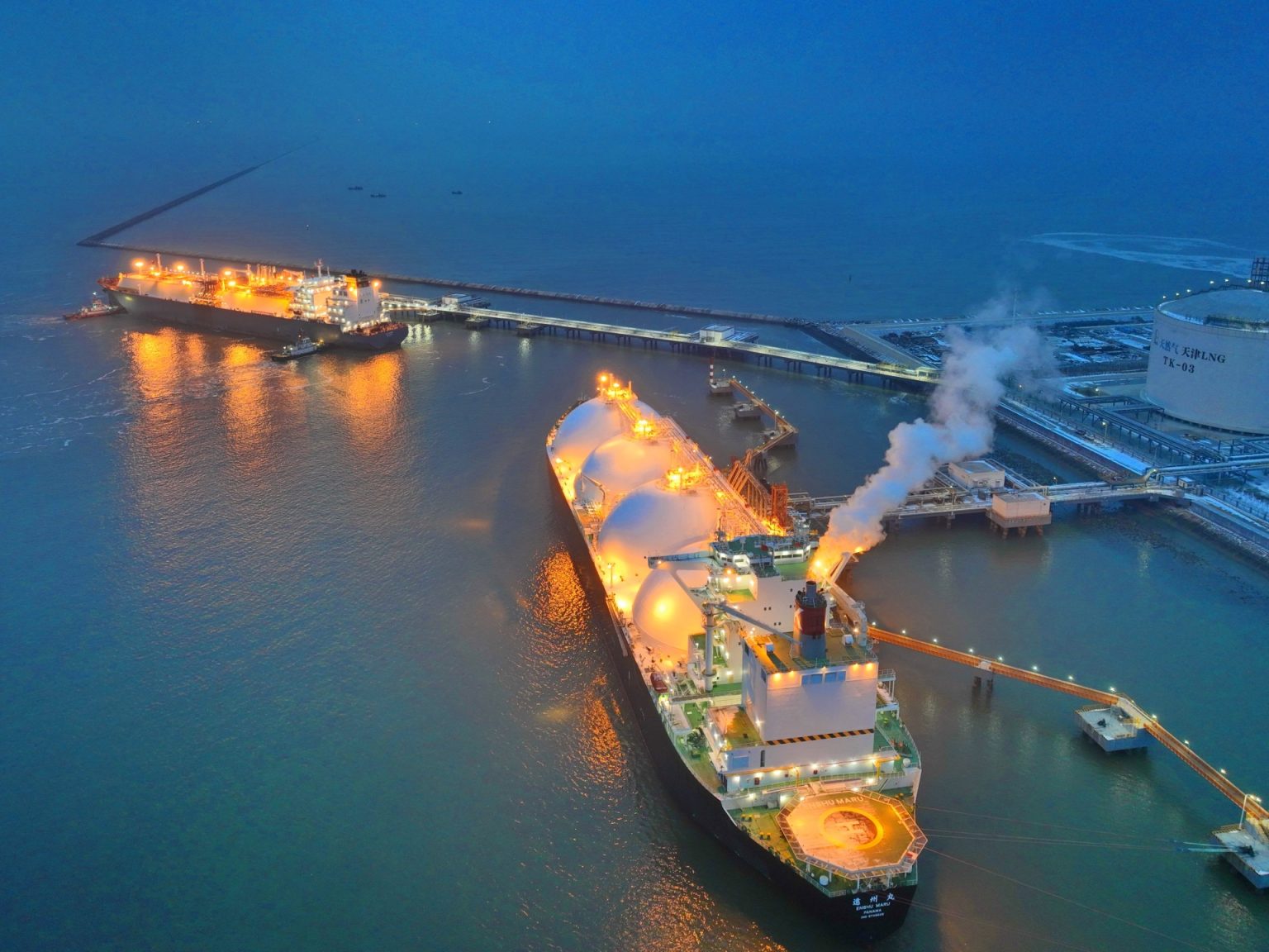 تصل إلى 6 أشهر.. مصر تسعى لشراء غاز مسال بمدفوعات مؤجلة