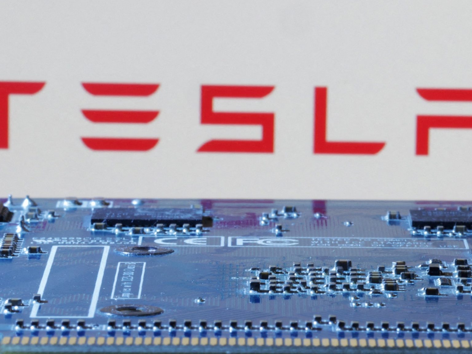 ماسك: تسلا لن تدشن النسخة الأحدث من طراز واي هذا العام