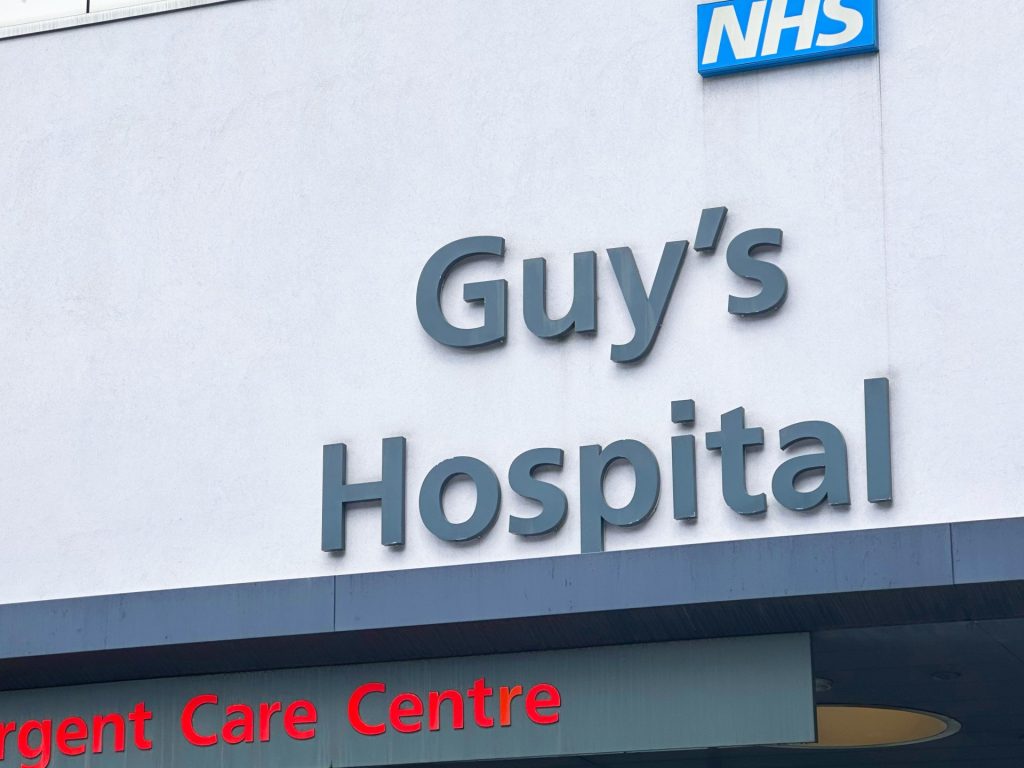 هجوم إلكتروني يضرب مستشفيات كبرى في لندن