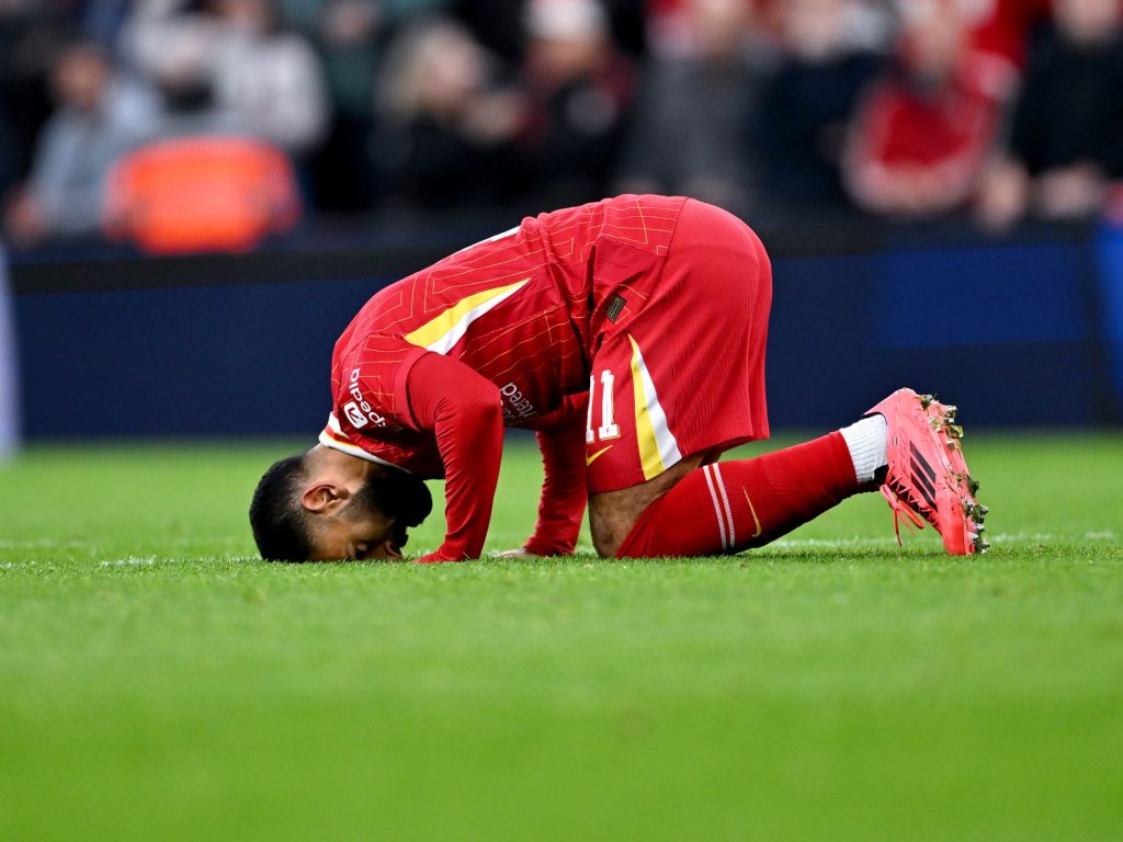 هل انتهت قصة الحب بين صلاح “الأناني” وليفربول؟