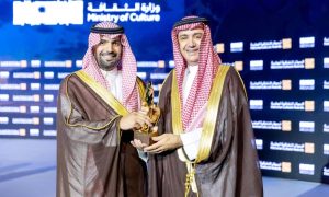 تحت رعاية ولي العهد.. وزير الثقافة يُتوِّج الفائزين بالجوائز الوطنية