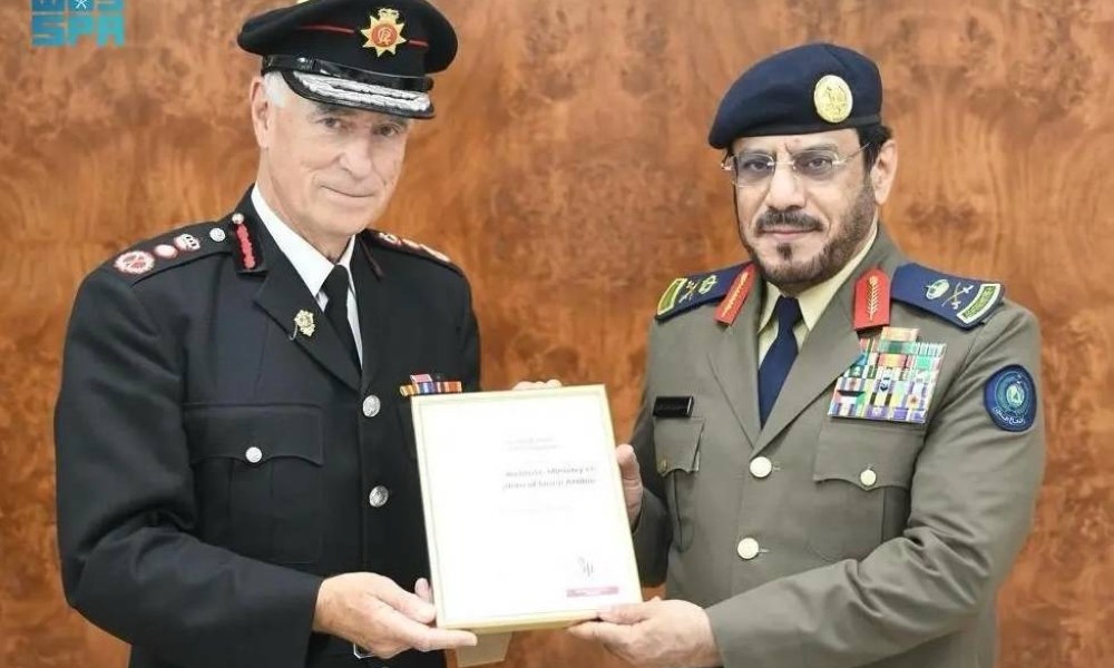 معهد الدفاع المدني يحصل على شهادة الاعتماد المؤسسي من معهد مهندسي الإطفاء البريطاني