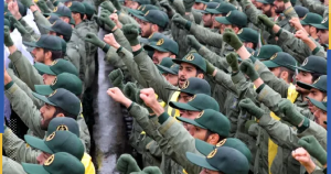 لماذا تعتبر إيران الحرب ضد إسرائيل “فخا”؟