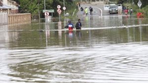 فيضانات غرب أفريقيا تتسبب في نزوح 950 ألف شخص