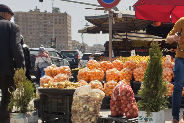 شام مصطفى_سوريا_صورة لمحل بيع الفواكه من دمشق_حصري الجزيرة نت_