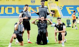 التعاون يتحدى القوة الجوية