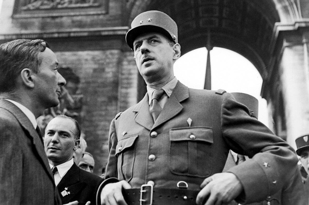 FRANCE - AUGUST 26: Charles De Gaulle And Georges Bidault In Paris, France On August 26, 1944 - Charles De Gaulle And Georges Bidault in front Arc de triomphe . (Photo by Serge DE SAZO/Gamma-Rapho via Getty Images)