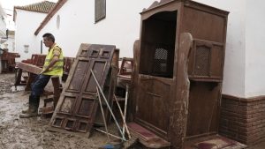 فيديو. إسبانيا: فيضانات تاريخية في ملقا تُصيب المدينة بالشلل وتُشرّد الآلاف من سكانها