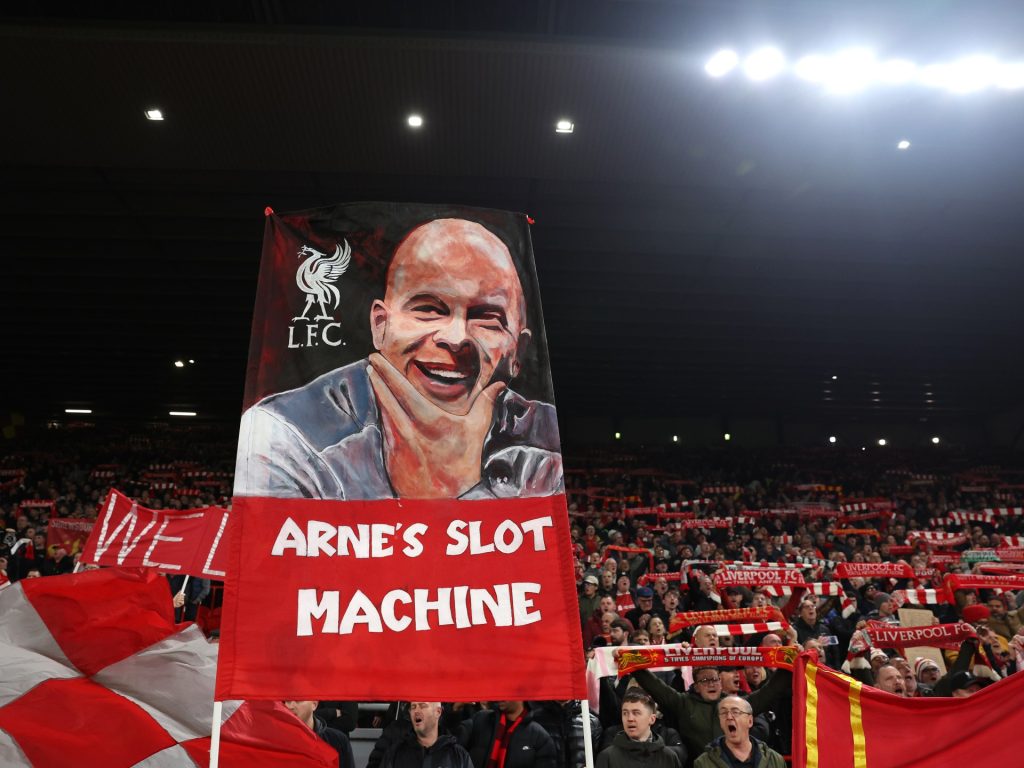 سلوت المدرب الذي فك “عقدة” ليفربول أمام ريال مدريد