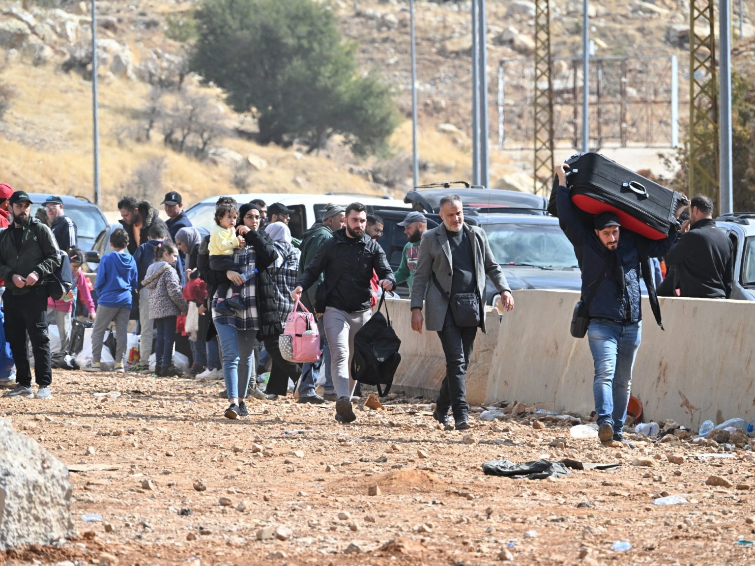 قلق أممي من ظروف “مزرية” للفارين من لبنان إلى سوريا