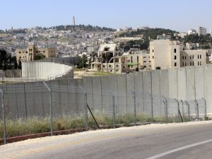 هكذا يحوّل الاحتلال القدس إلى بيئة طاردة للفلسطينيين