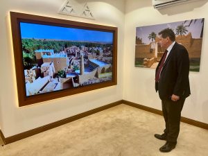 السفير البريطاني لدى المملكة عن زيارة القصيم: "قضيت رحلة ممتعة وغنية"