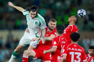 الأهلي يتخطى الوحدة بهدف دون رد في دوري "روشن"