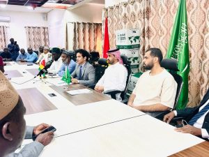 سفير خادم الحرمين الشريفين يُسلم 7 آلاف ذبيحة من لحوم الهدي والأضاحي لجمهورية غينيا
