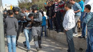 في يومهم العالمي.. أطفال القدس يُعذّبون داخل السجون وخارجها