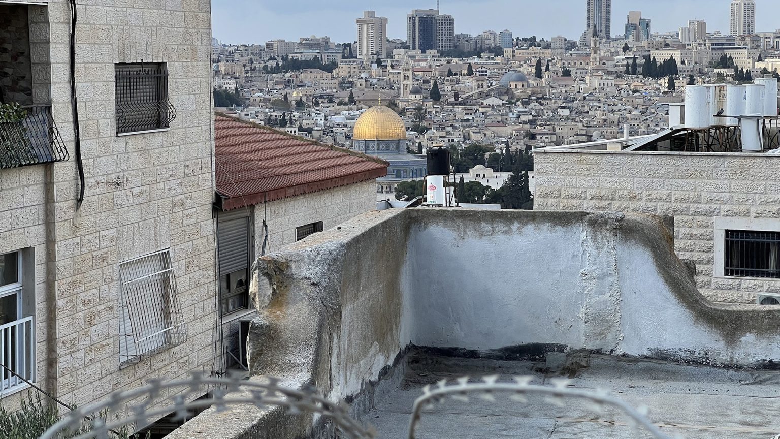 القدس.. عائلة أبو الهوى تسترد منزلها من قبضة المستوطنين