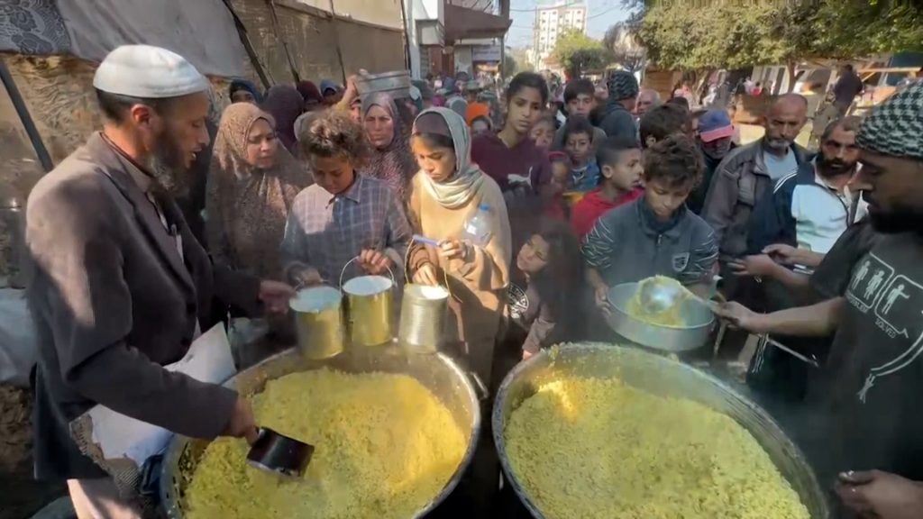 منع الاحتلال دخول المساعدات يفاقم الأوضاع الإنسانية بغزة