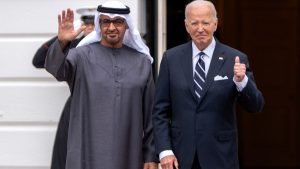 “ابتعد عن طهران نرفع العقوبات”.. جهود أمريكية إماراتية لدفع الأسد للابتعاد عن إيران