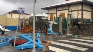 إعصار “تشيدو” يوقع قتلى ويخلف دماراً كارثياً في إقليم مايوت الفرنسي