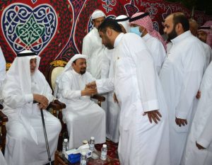 مشعل بن ماجد يواسي أسرة العمودي في فقيدها