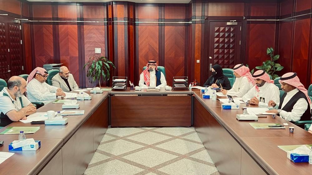 اللجنة الاستشارية لكلية علوم الأرض تعقد اجتماعها الأول