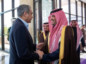 الأمير عبدالعزيز بن سعود يعقد جلسة مباحثات رسمية مع وزير الداخلية الباكستاني