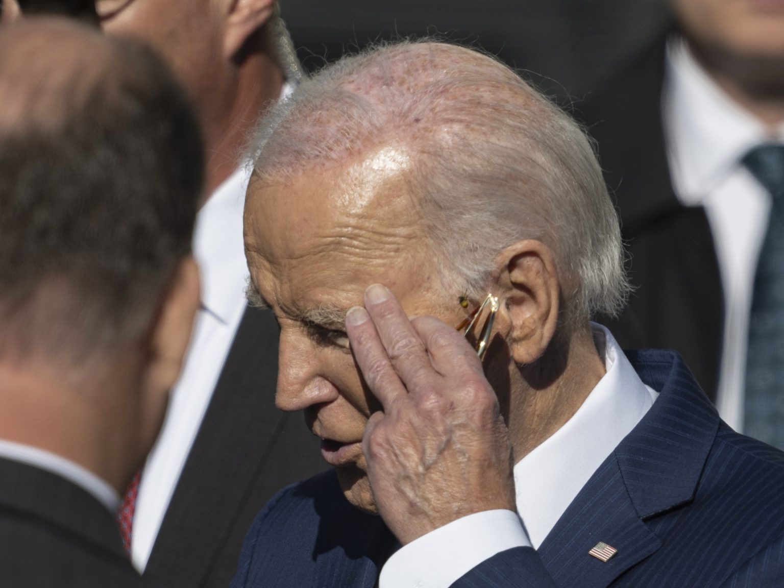 نيويورك تايمز: إدارة بايدن تبحث حدود التعامل مع فصائل سوريا