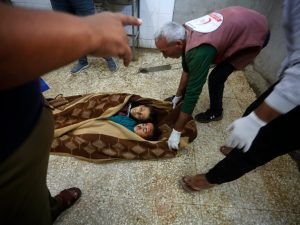 الاحتلال يقصف 3 منازل بسكانها وينسف مربعات سكنية شمال قطاع غزة