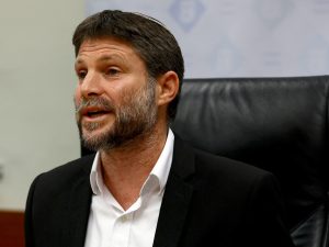 سموتريتش يجدد دعوته لاحتلال غزة ويرفض صفقات تبادل الأسرى