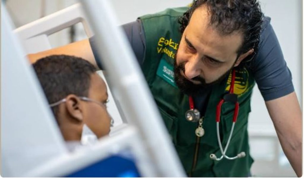 «سلمان للإغاثة» ينفذ المشروع الطبي التطوعي لجراحة القلب والقسطرة للأطفال بموريتانيا