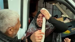 20 شهيدا بقصف إسرائيلي لمخيم نازحين بمواصي خان يونس