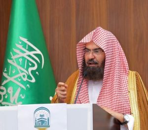 «السديس» لزوار الحرمين خلال الحالة المطرية: اتبعوا الهدي النبوي واحذروا من الاعتقادات الخاطئة