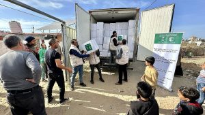 "إغاثي الملك سلمان" يوزع مساعدات غذائية للنازحين الفلسطينيين العائدين إلى شمال غزة