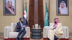 الشرع يغادر المملكة العربية السعودية.. ماذا دار في حديثه مع بن سلمان؟