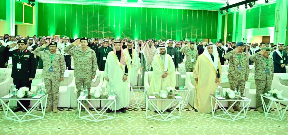 90 طالباً يستعرضون بحوثهم الدفاعية في ملتقى جسر