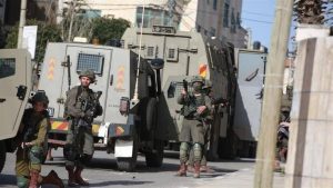 70 قتيلاً فلسطينياً في هجمات إسرائيلية على الضفة الغربية