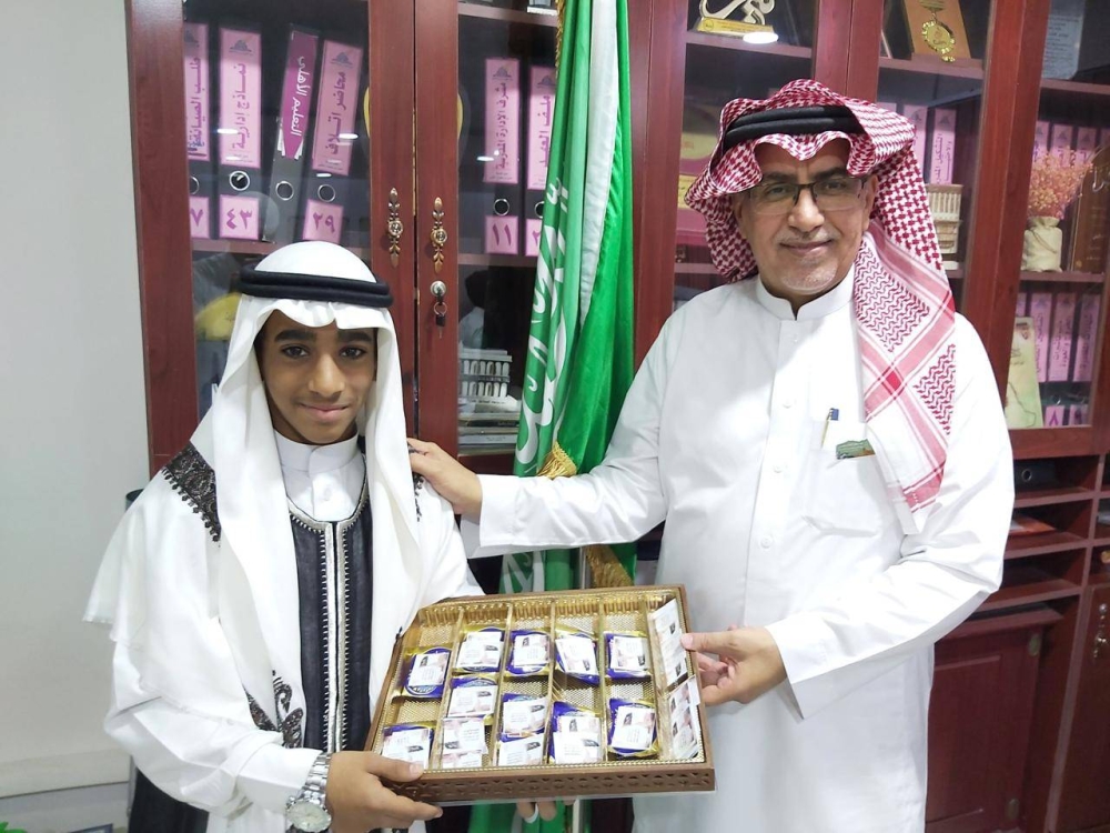 متوسطة الفلاح بجدة تحتفل بيوم التأسيس