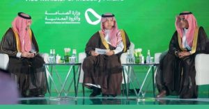 الدعيلج: سنحتاج 274,000 وظيفة في «الطيران السعودي»