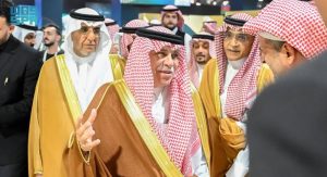 وزير التجارة يدشّن «منتدى مكة للحلال» ويكرّم الجهات المشاركة