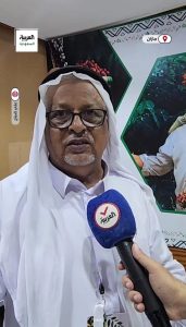 «حسن المالكي» مسوق لثمار أشجار البن في جازان منذ 35 عاما ولقبه أمير المنطقة بـ «شيخ البن»