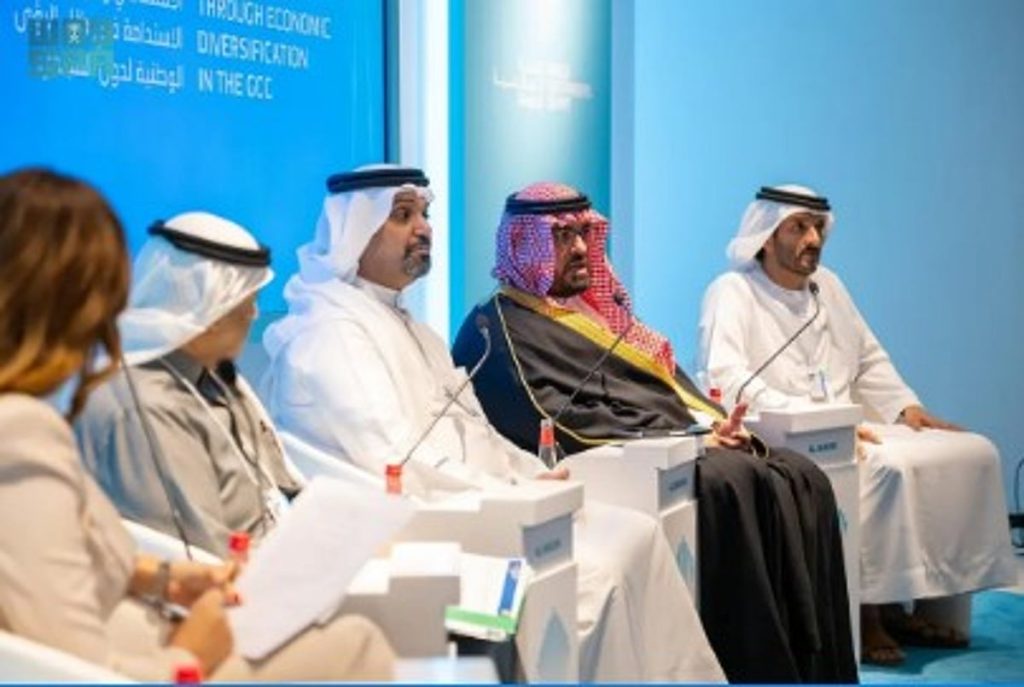 وزير الاقتصاد يختتم مشاركته في القمة العالمية للحكومات 2025