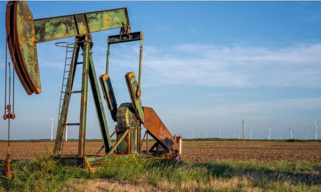 ارتفاع أسعار النفط وسط مخاوف من شح الإمدادات بعد عقوبات أمريكية على إيران