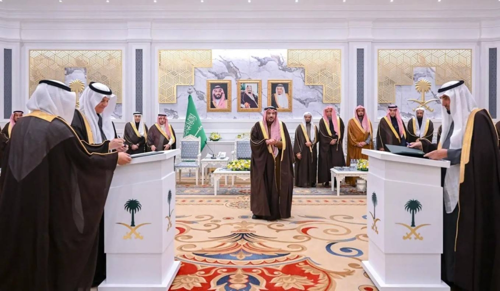أمير القصيم يشهد توقيع اتفاقيات مشروع خط أنابيب الجبيل – بريدة