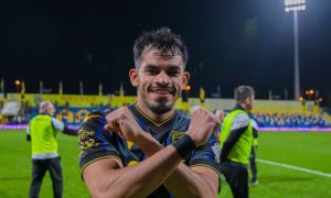 التعاون يدك شباك ضمك