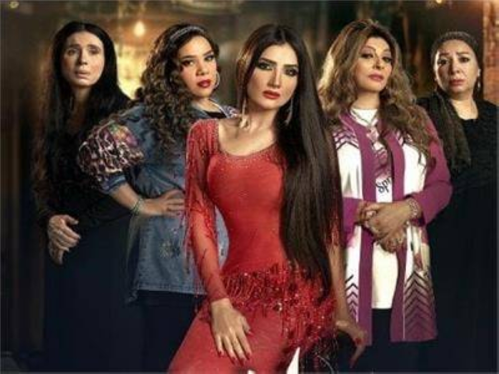 بدلاً من «15».. الخطوط الدرامية تمدد «إش إش» إلى 30 حلقة