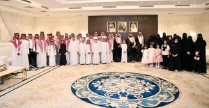 محمد بن عبدالعزيز يكرّم الطلبة الفائزين بجائزة «منافس 2024م»