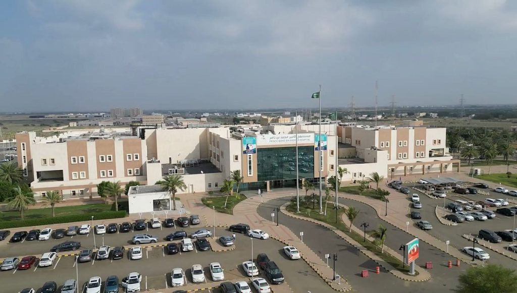 نجاح أول حالة علاج بواسطة تقنية ECMO في مستشفى الأمير محمد بن ناصر بتجمع جازان الصحي