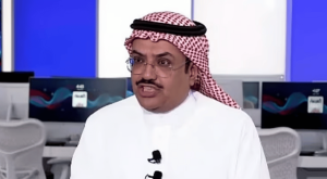 ما مخاطر النوم على البطن؟.. «النمر» يحذر