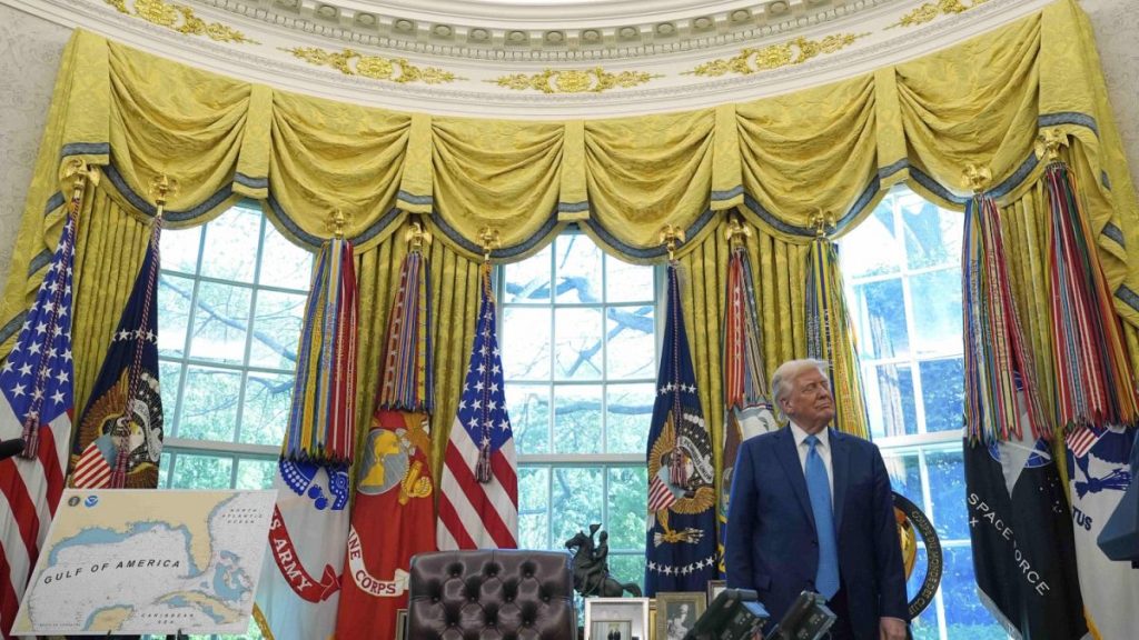 الأدنى بين الرؤساء الأمريكيين منذ 1945… لماذا تراجع تأييد الأمريكيين لترامب؟